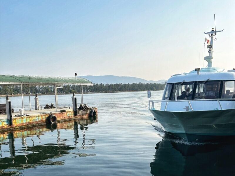 Amanohashidate Travel Guide - Ferry Ride with Seagull Feeding