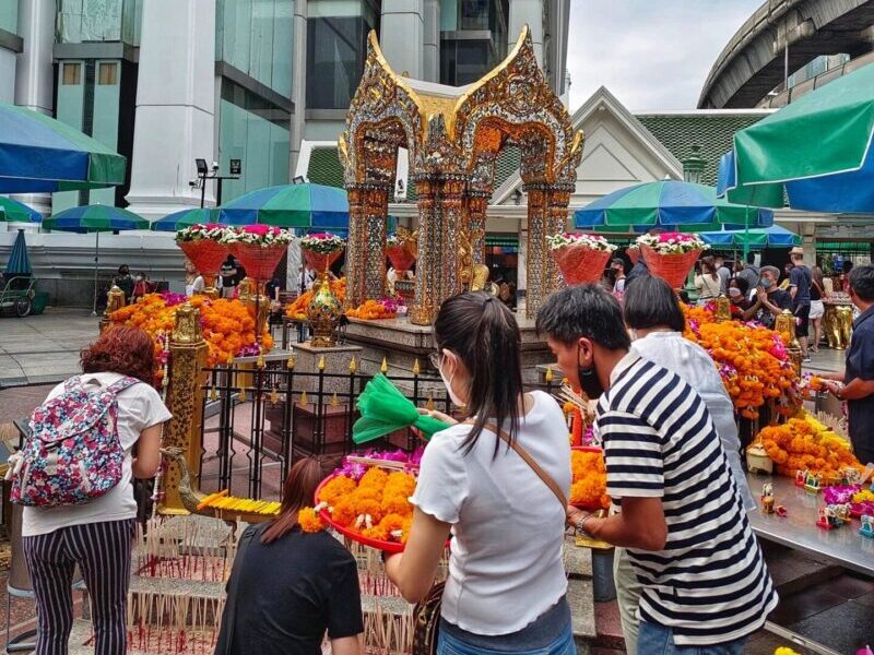 travel bangkok blog Bangkok Travel Guide - Erawan Shrine