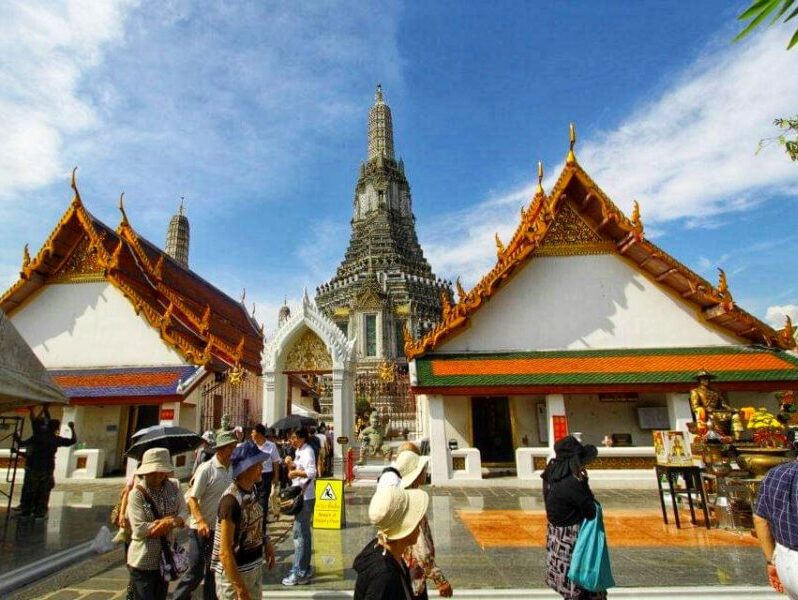 travel bangkok blog Bangkok Travel Guide - Visit Wat Arun