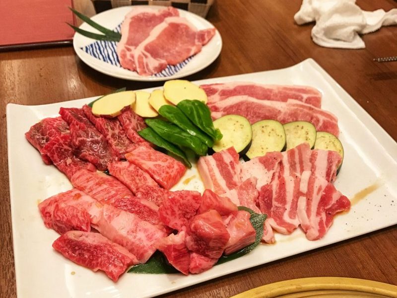 お得盛り Hida beef platter in Ajikura Tengoku