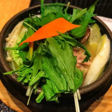 Hakata Hanamidori Mizutaki: Fukuoka Best Chicken Delicacy