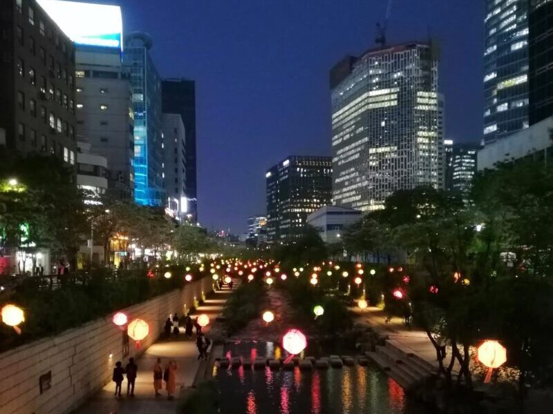 Best Neighborhoods to Stay in Seoul
