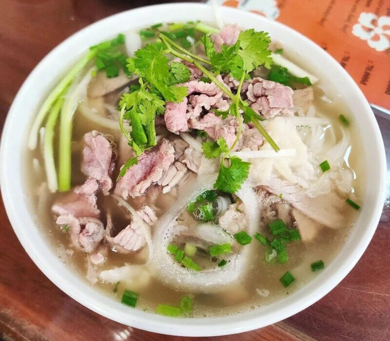 Best Pho in Hanoi - Pho 10 Ly Quoc Su