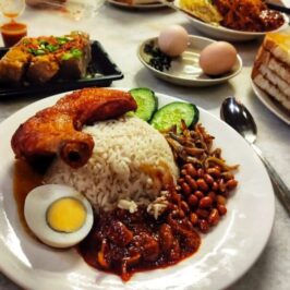 Best Place for Local Breakfast in KL - Ho Kow Hainan Kopitiam