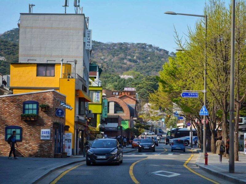 Best Place to stay in Seoul for family - Insadong