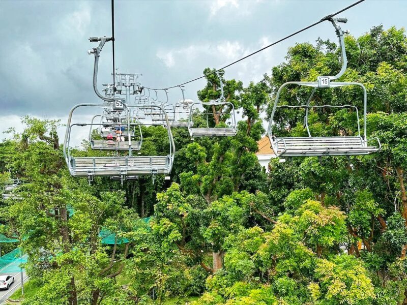 Chair lift for Skyline Luge