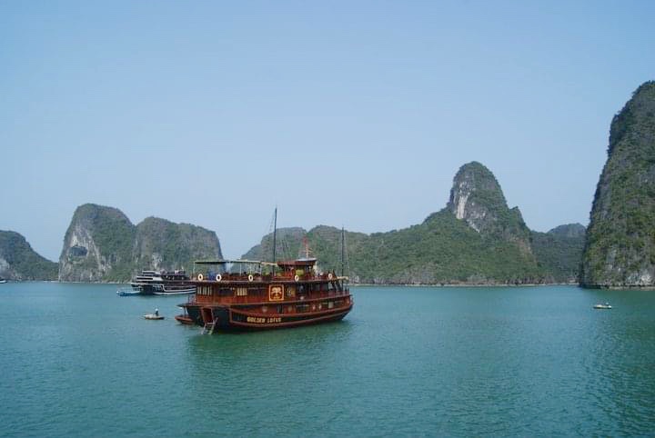 Cruise in Halong Bay