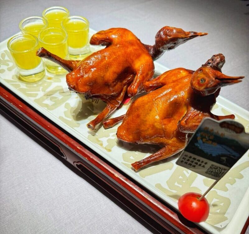 Dagefan - Crispy Braised Pigeon