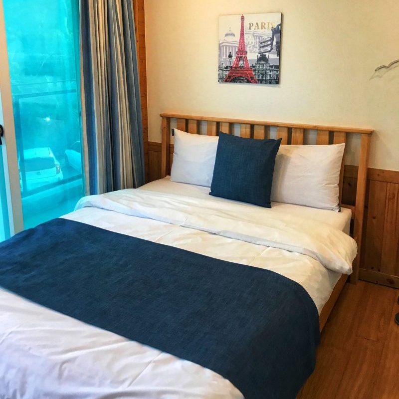 Double Room in Jeju Aurum