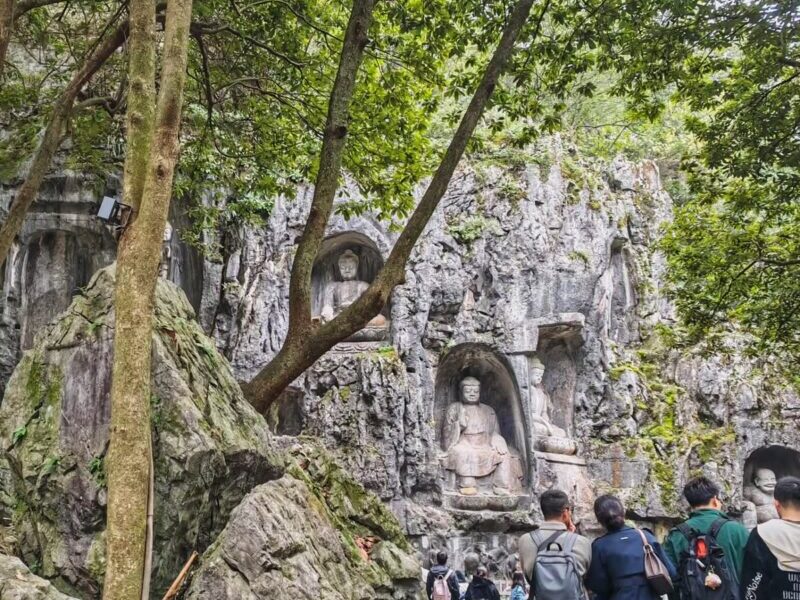 Fei Lai Feng's Grottoes