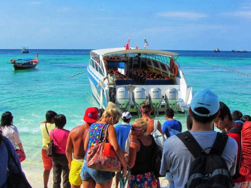 Ferry from and to Koh Lipe