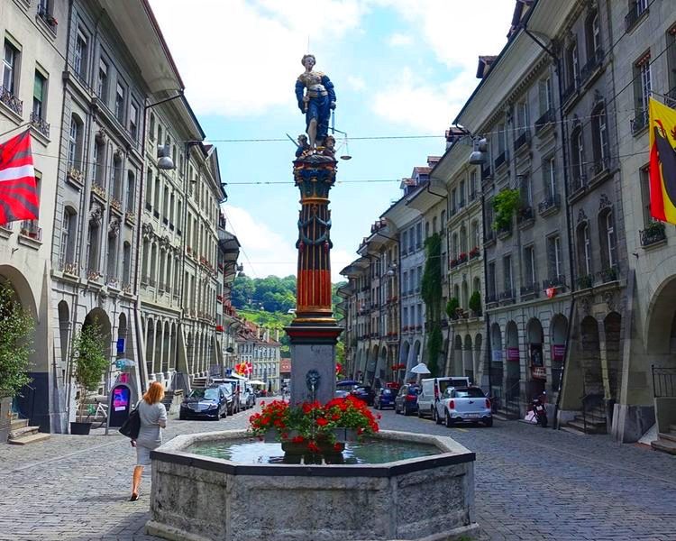 Fountains with their beautiful statues in Bern