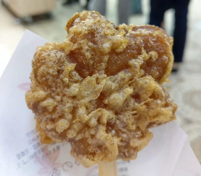 Fried Momiji manju from Momijido Nibanya - What To Eat in Hiroshima