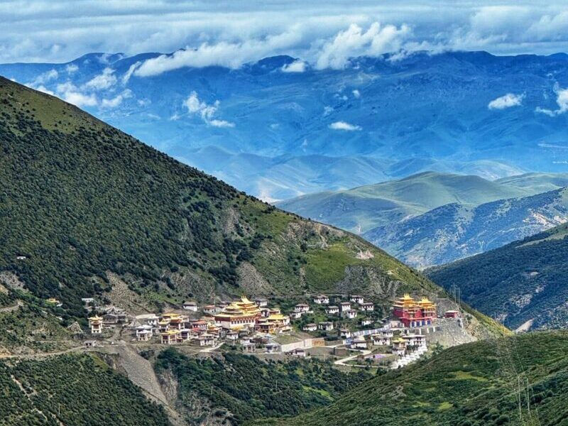 From Daocheng to Danba