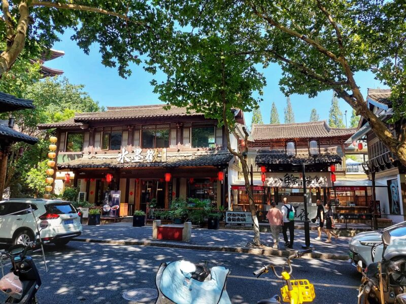 Getting Around in Hangzhou