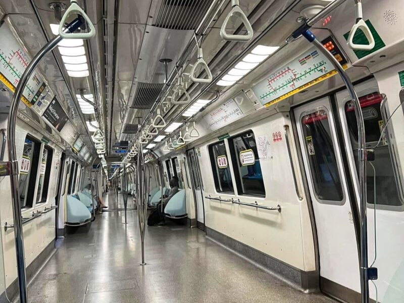 Getting Around in Singapore - MRT System