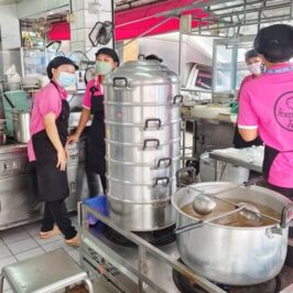 travel bangkok blog Go-Ang Pratunam Chicken Rice
