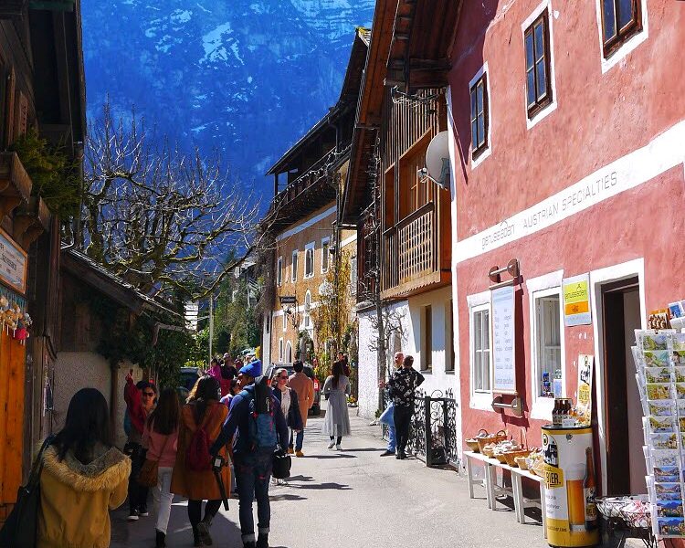 Overtourism at Hallstatt