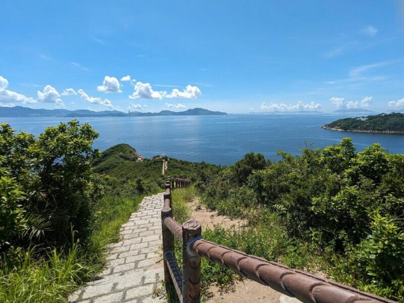 Hike To The North Lookout Pavilion