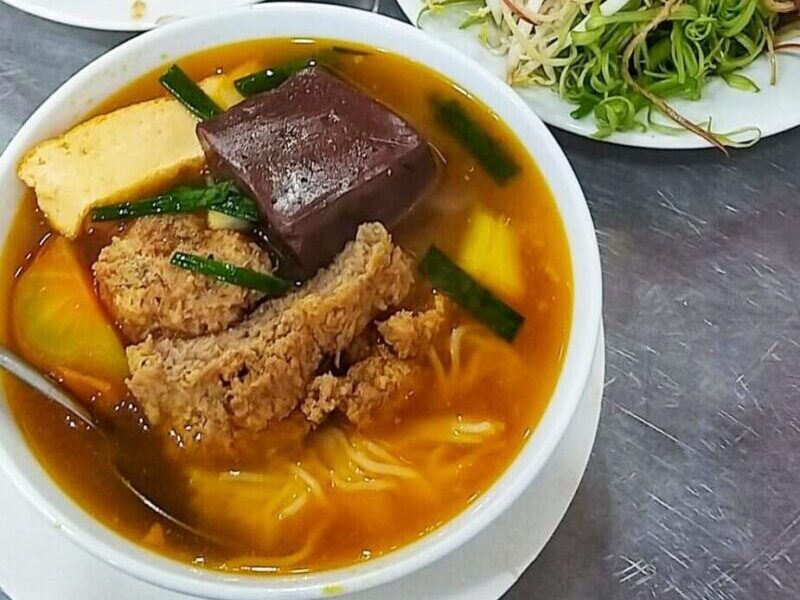 Ho Chi Minh Best Food - Crab Rice Noodle Soup