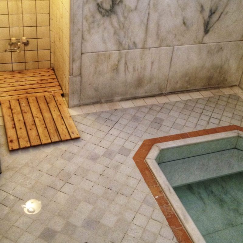 Private Family Hot Spring Bath Facilities in Ichinoyu Honkan