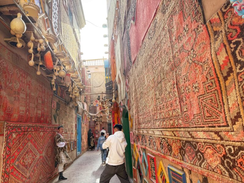 Kashgar itinerary - Traditional Uyghur Photography Sessions
