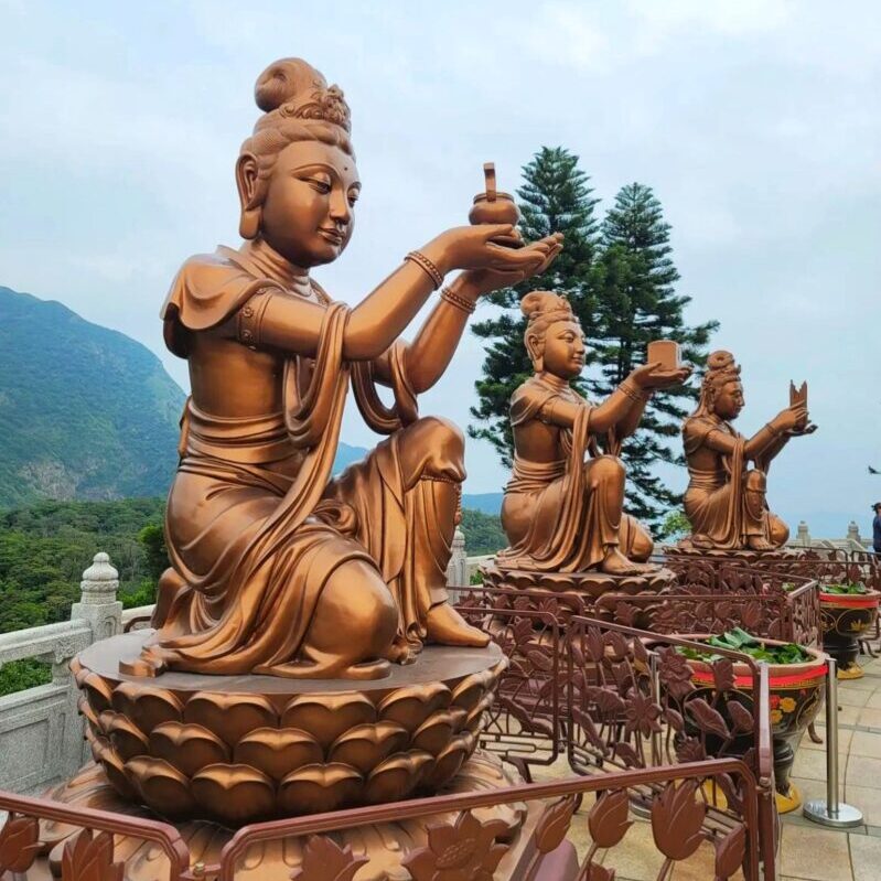 Lantau Island Travel Guide - Buddha Statues