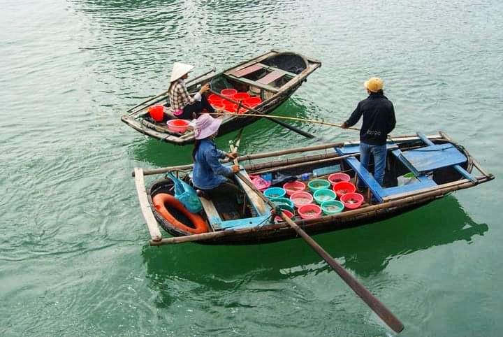 Local Selling Things in Halong