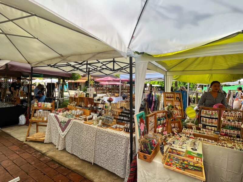 Local selling Handcrafts in JJ Market