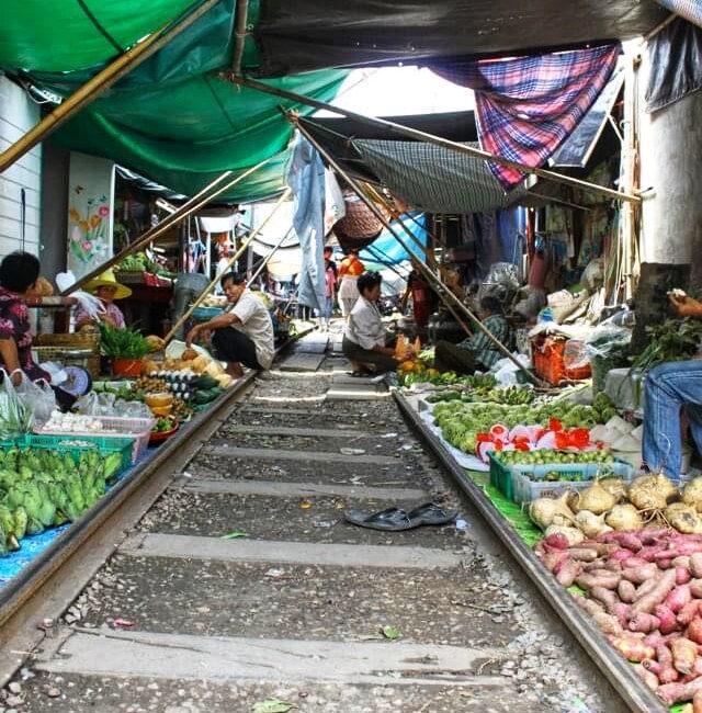 travel bangkok blog Maeklong Railway Market