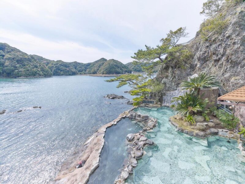 Natural Onsen from Kumano-bettei Nakanoshima