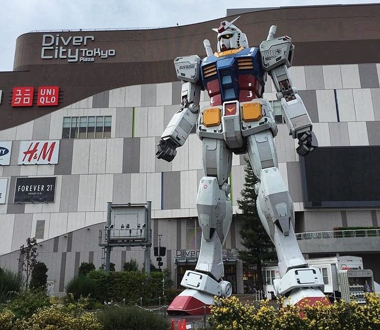 Tokyo itinerary - Odaiba Gundam DiverCity