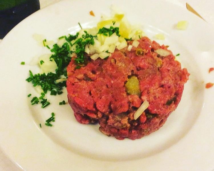 Paris Food Guide - Steak Tartare