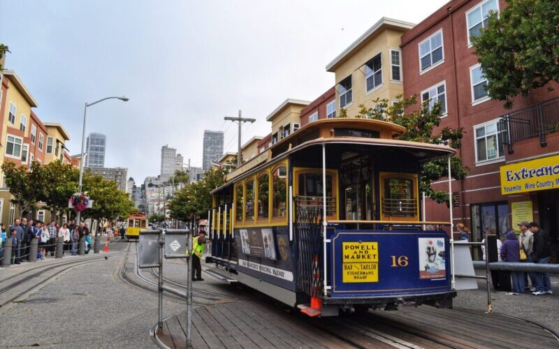 Popular San Fran Cable Car Powell Hyde Line