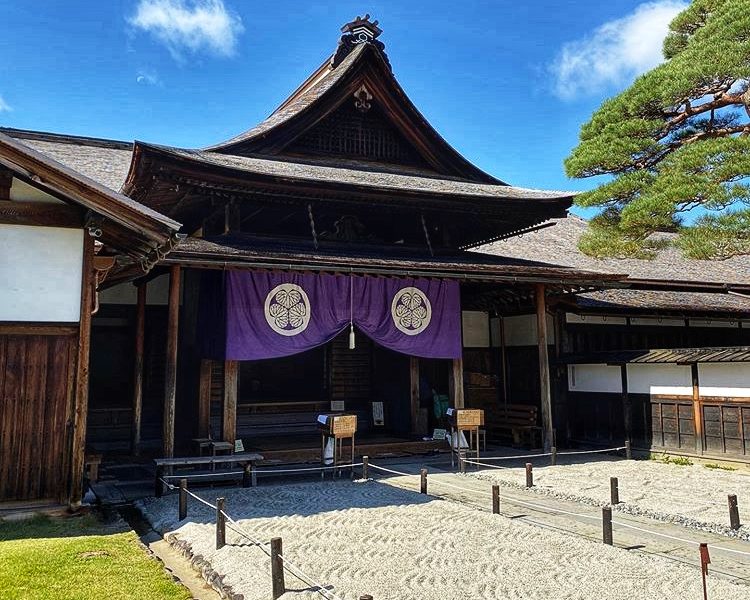 Takayama Jinya