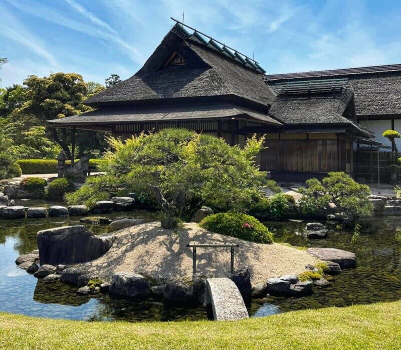 Teahouses in Korakuen Garden