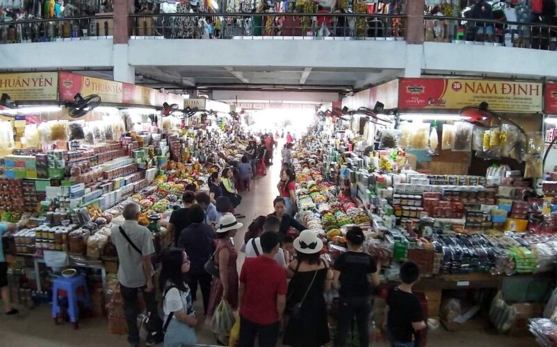 Things To Do in Da Nang Travel Guide - Shopping in Han Market