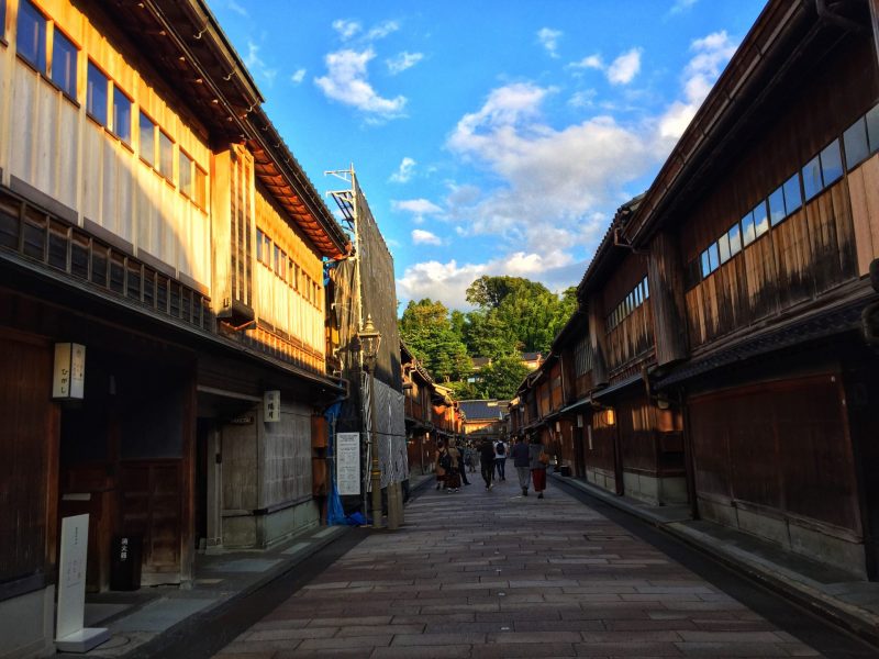 Wandering in Higashi Chaya District