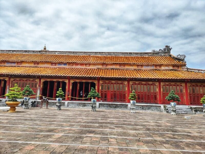 To Mieu Temple Complex
