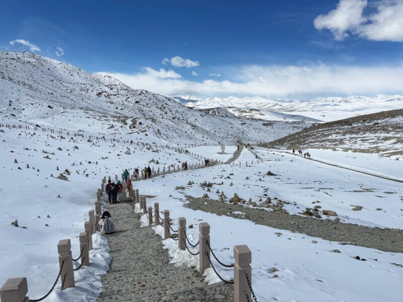 View when descending from the Muztagh glacier mountain