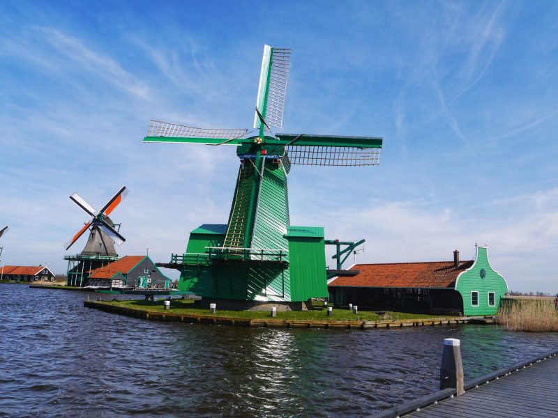 Visit Histrorical Windmill in Zaanse Schans