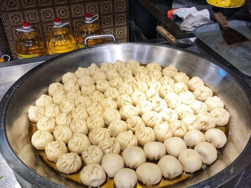 What to eat in Shanghai - Sheng jian bao