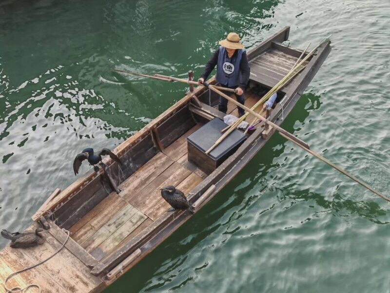 Wuzhen itinerary - boat rides through the picturesque canals